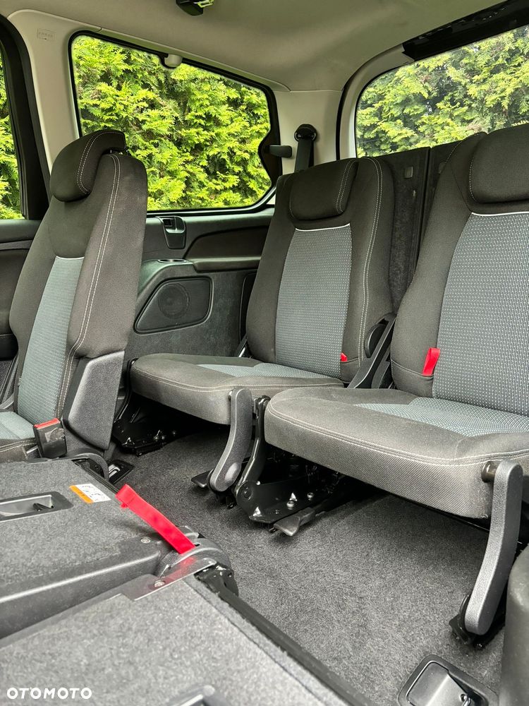 Ford Galaxy 2.0 TDCi DPF Titanium - 11