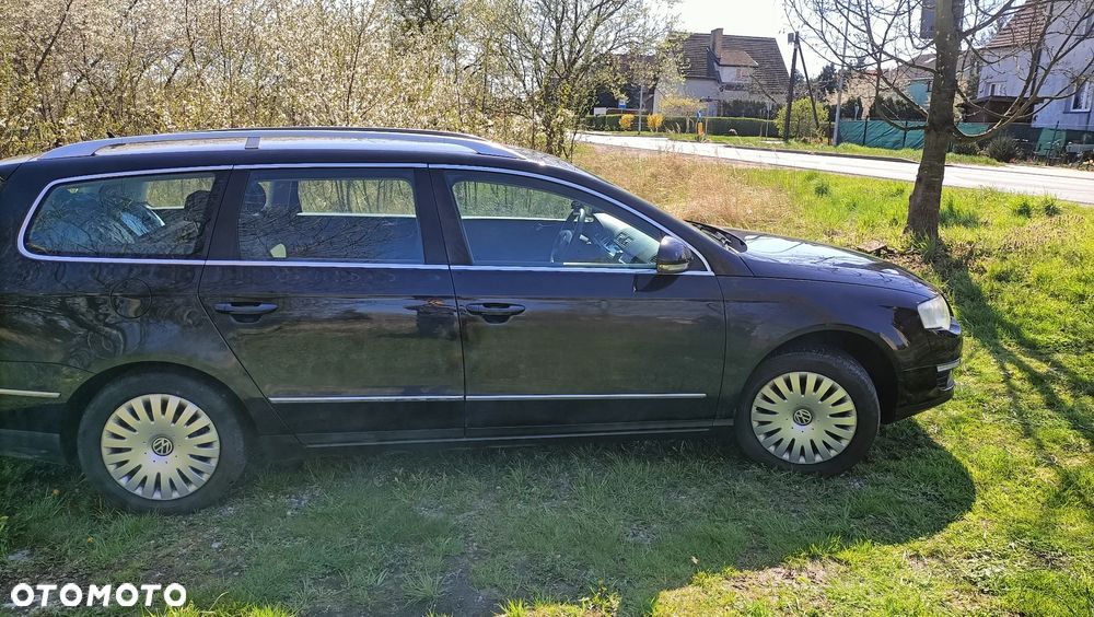 Volkswagen Passat 1.6 FSI Comfortline - 8