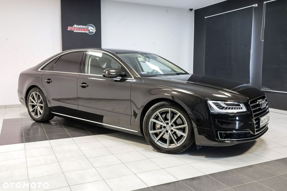 Audi A8 - 6