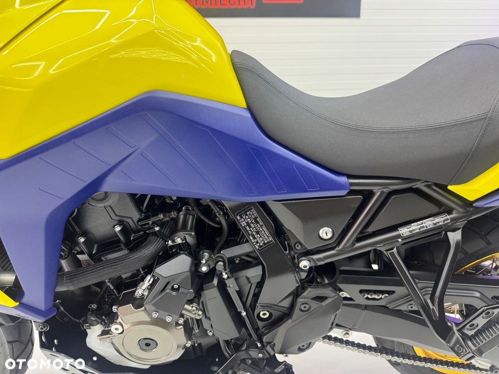 Suzuki V-STROM - 16