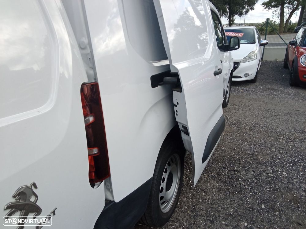 Peugeot Partner LONGA 1.5 BlueHDI - 23