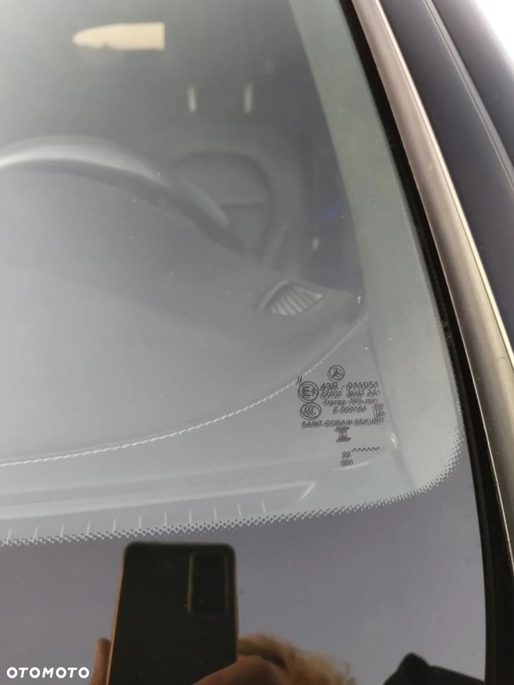 Mercedes-Benz GLC 300 4Matic 9G-TRONIC AMG Line - 30