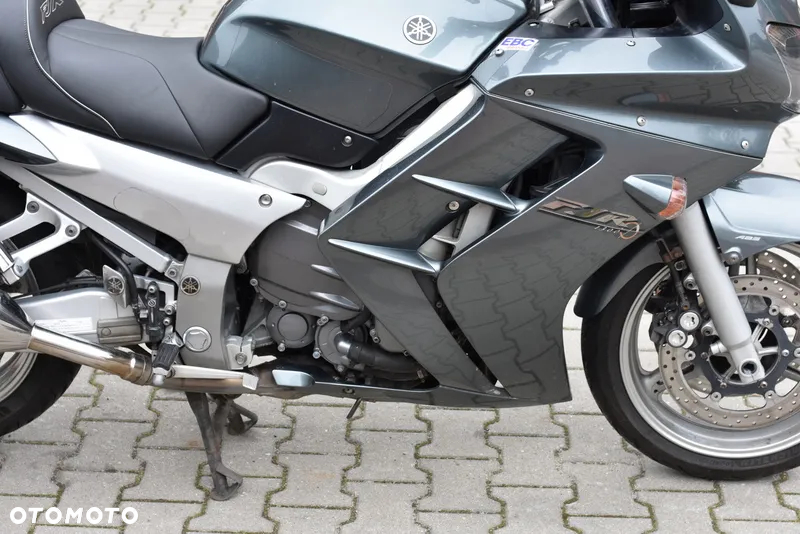 Yamaha FJR - 10