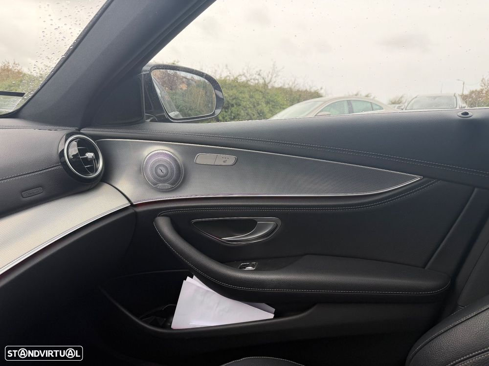 Mercedes-Benz E 300 de 9G-TRONIC AMG Line - 24