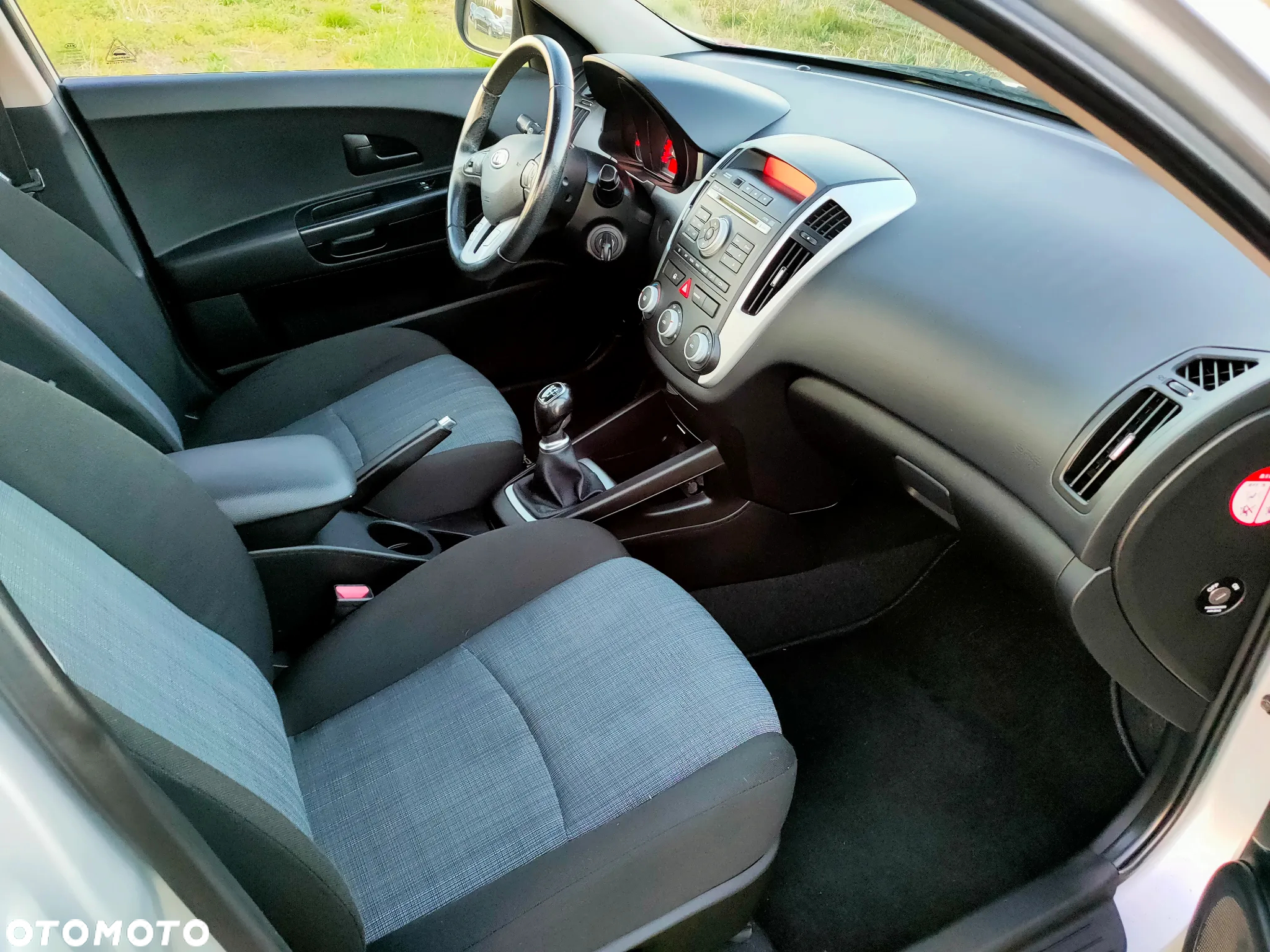 Kia Ceed 1.4 CVVT Attract - 28