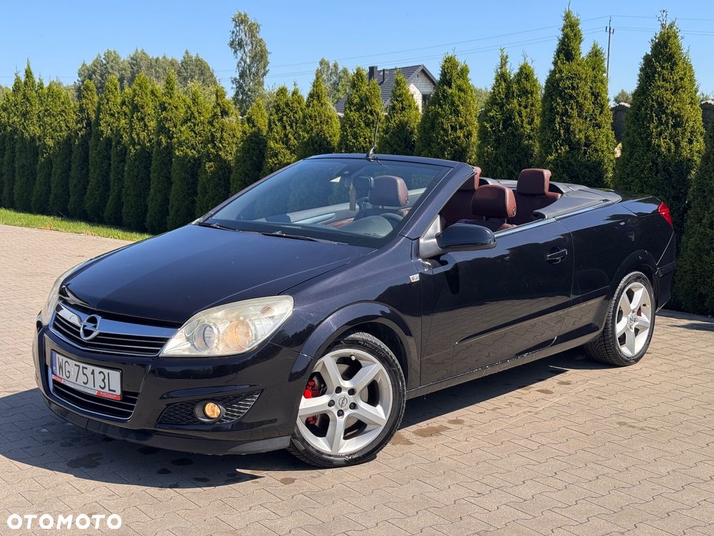Opel Astra 1.6 Turbo Cosmo - 2