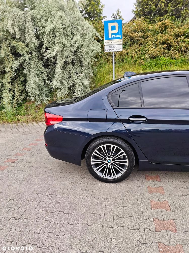 BMW Seria 5 520d Efficient Dynamics Edition Sport Line - 9