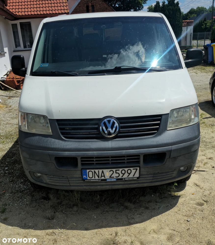 Volkswagen Transporter - 1