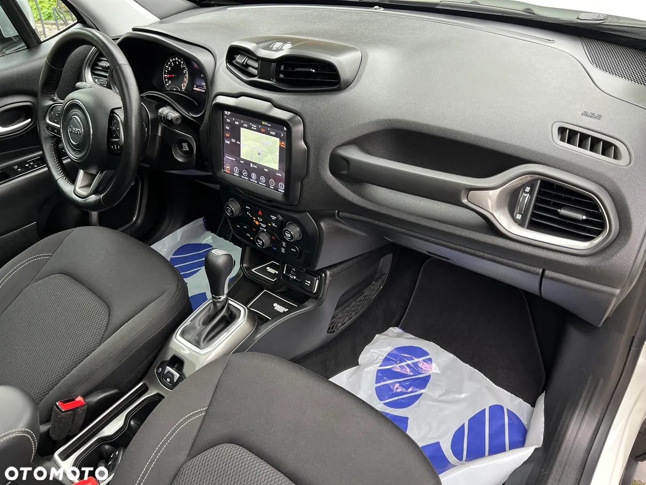 Jeep Renegade - 22
