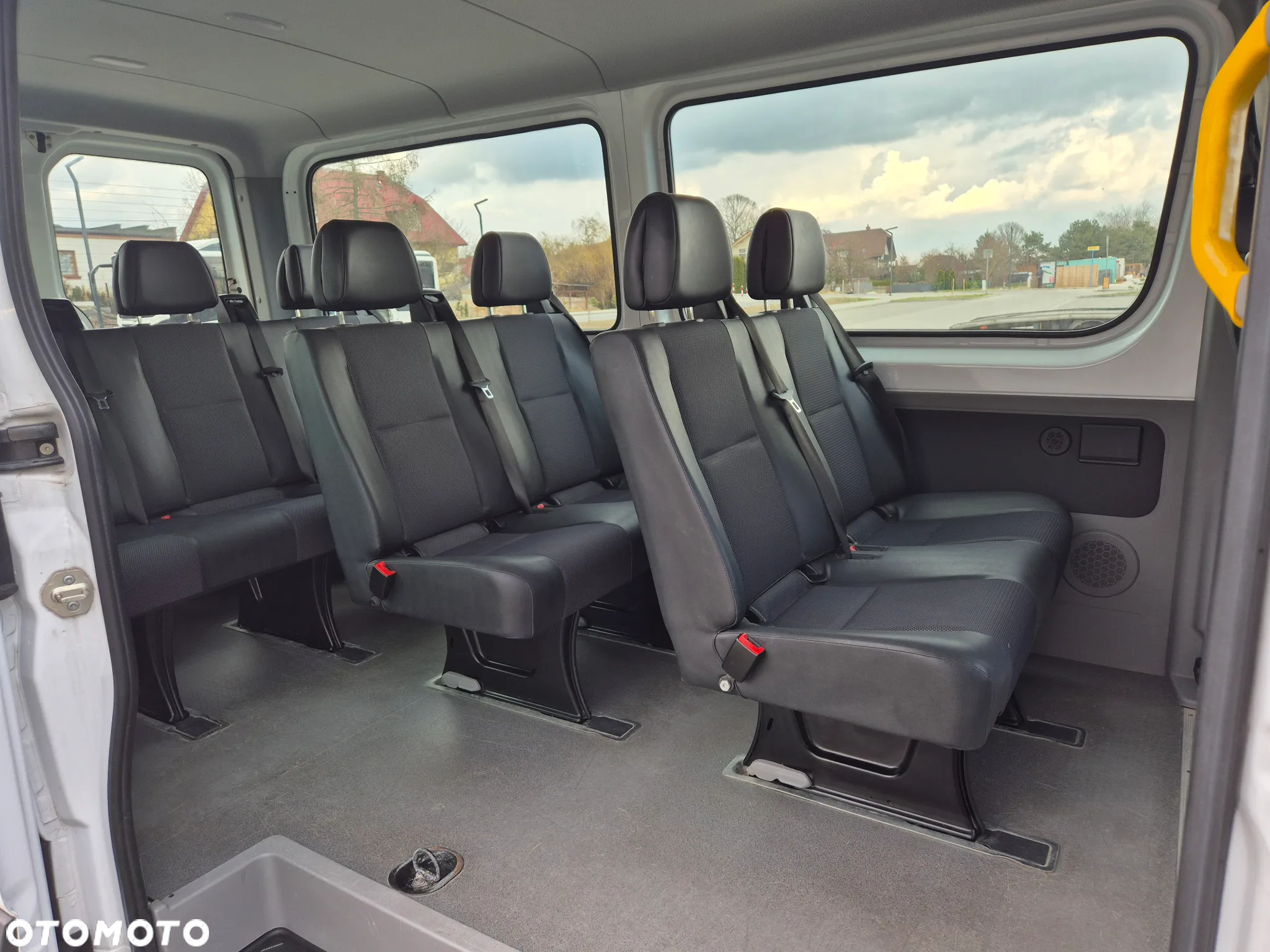 Mercedes-Benz Sprinter - 12