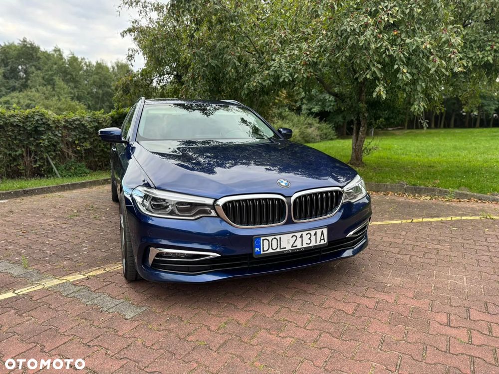 BMW Seria 5 530d xDrive Touring Sport Line - 3