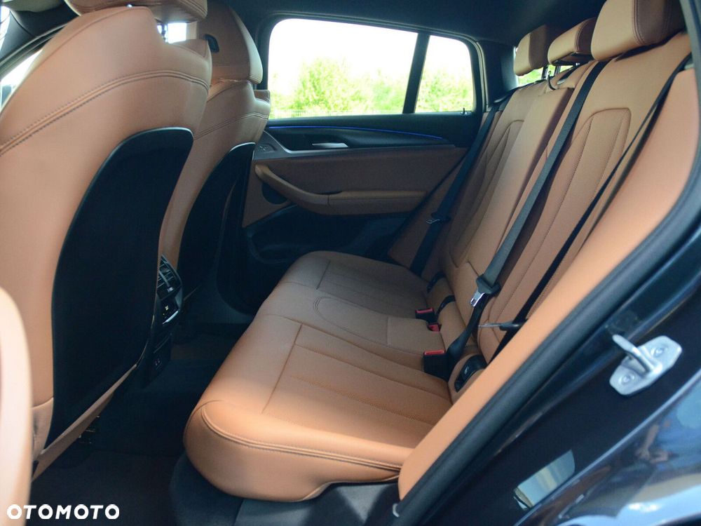 BMW X4 - 31