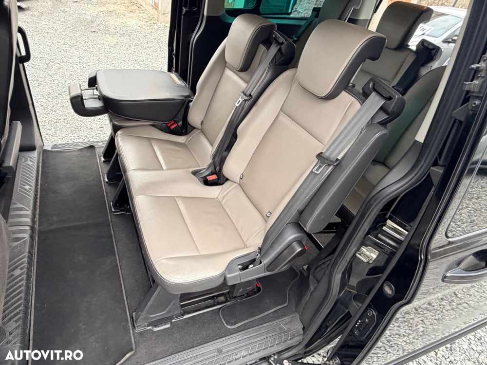 Ford Tourneo Custom 300 L2H1 VA Titanium - 18