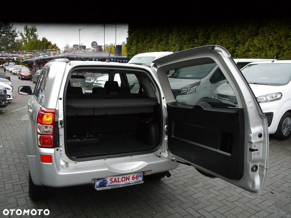 Suzuki Grand Vitara 1.9 DDiS Comfort - 16