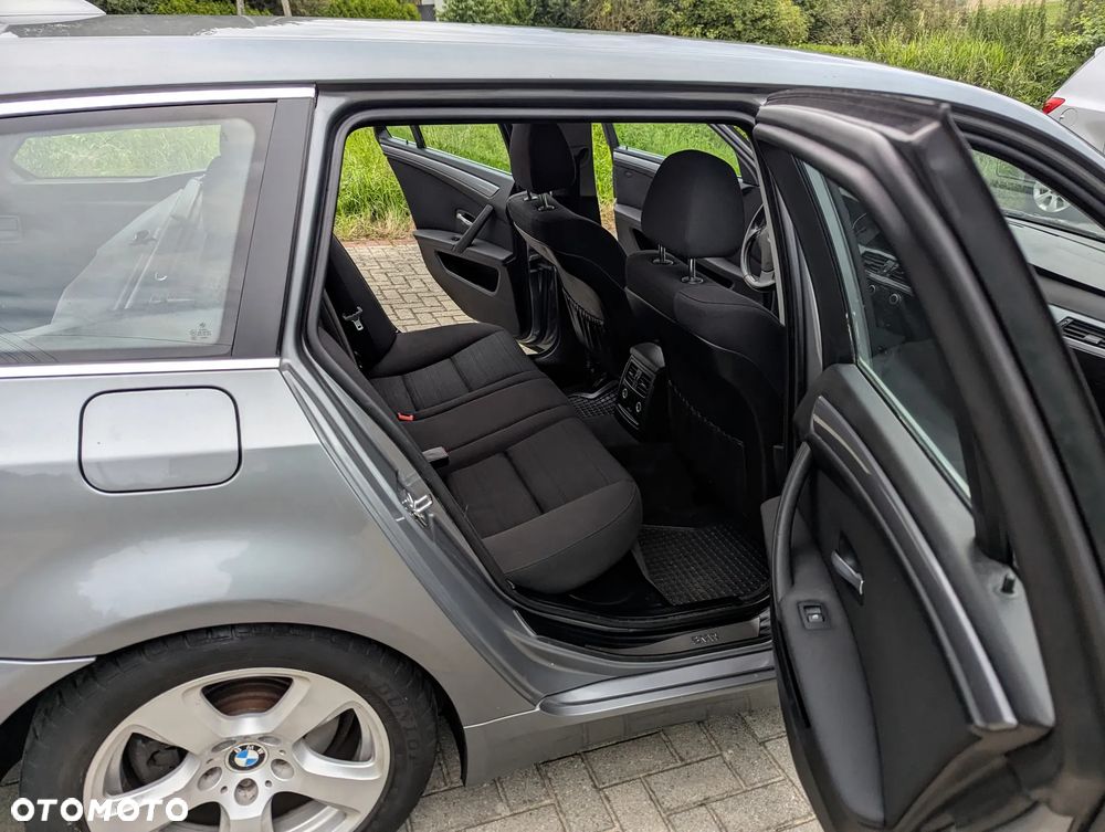 BMW Seria 5 - 16