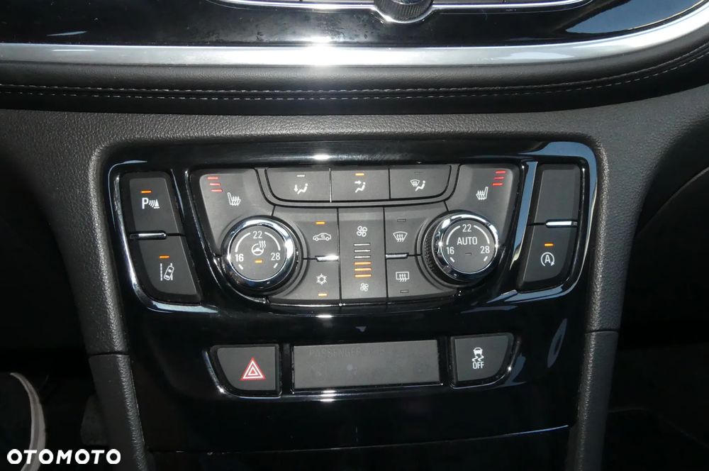 Opel Mokka X 1.4 T Design Line S&S - 15