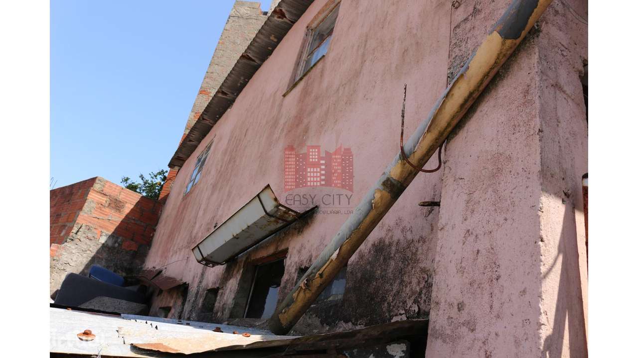 Moradia T2+T2 | Terreno 326 M2 - Grande imagem: 2/35