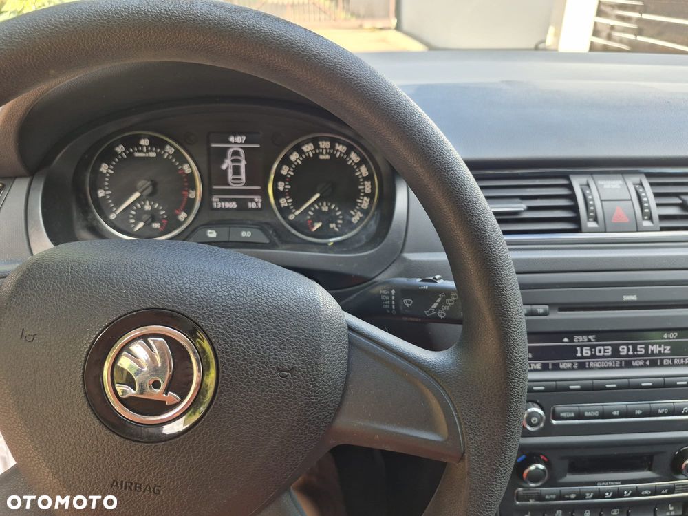 Skoda RAPID 1.2 TSI Ambition - 13
