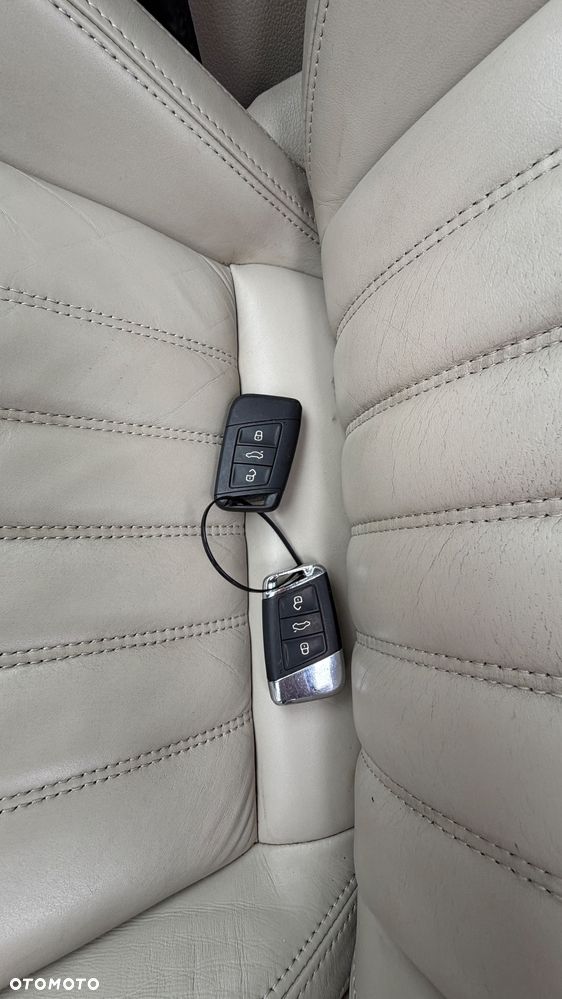 Skoda Superb 2.0 TDI DSG Ambition - 30