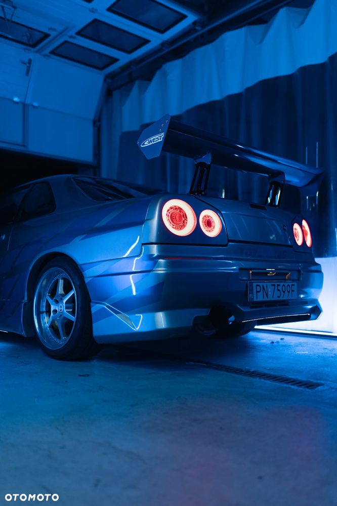 Nissan Skyline - 5