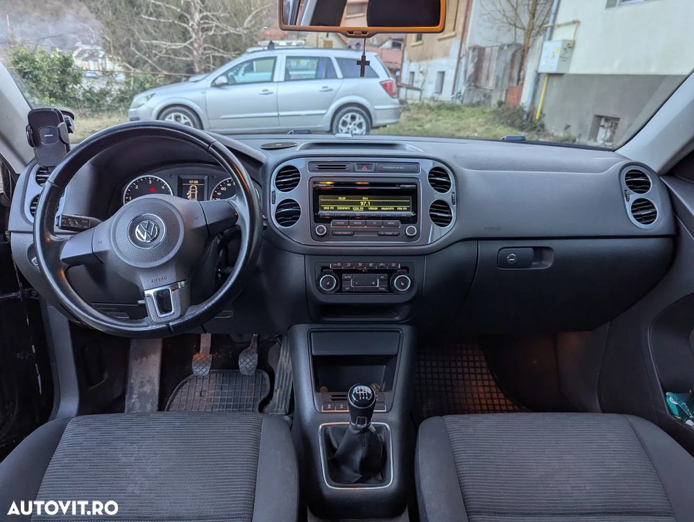 Volkswagen Tiguan - 10