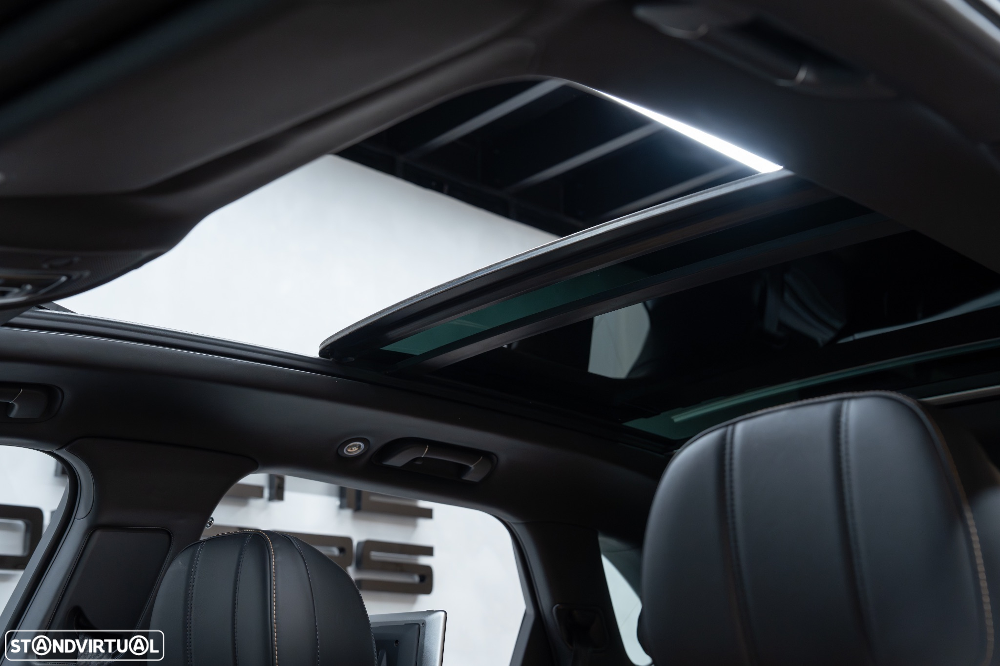 Bentley Bentayga V8 - 23