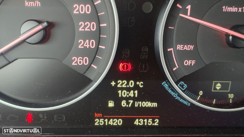 BMW 318 Gran Turismo d Line Luxury - 10