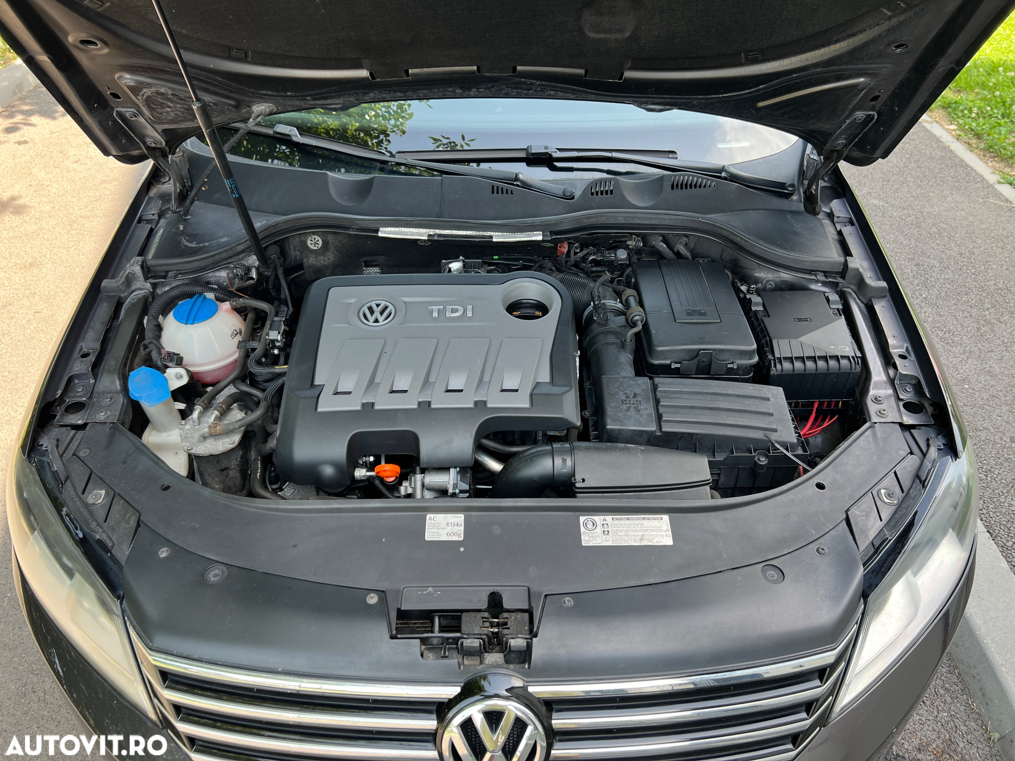 Volkswagen Passat Variant 2.0 TDI Blue TDI DSG Comfortline - 13