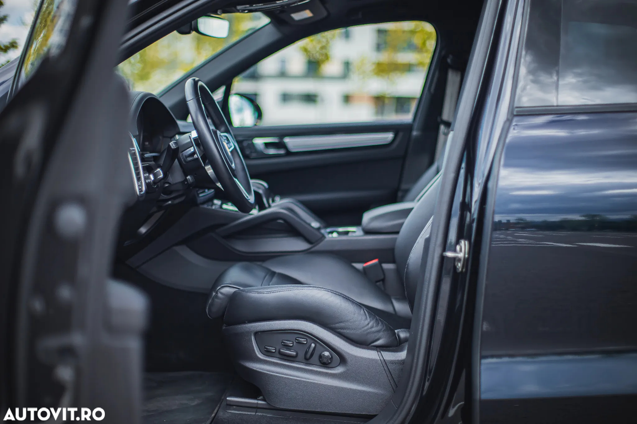 Porsche Cayenne E-Hybrid Tiptronic S Platinum Edition - 18