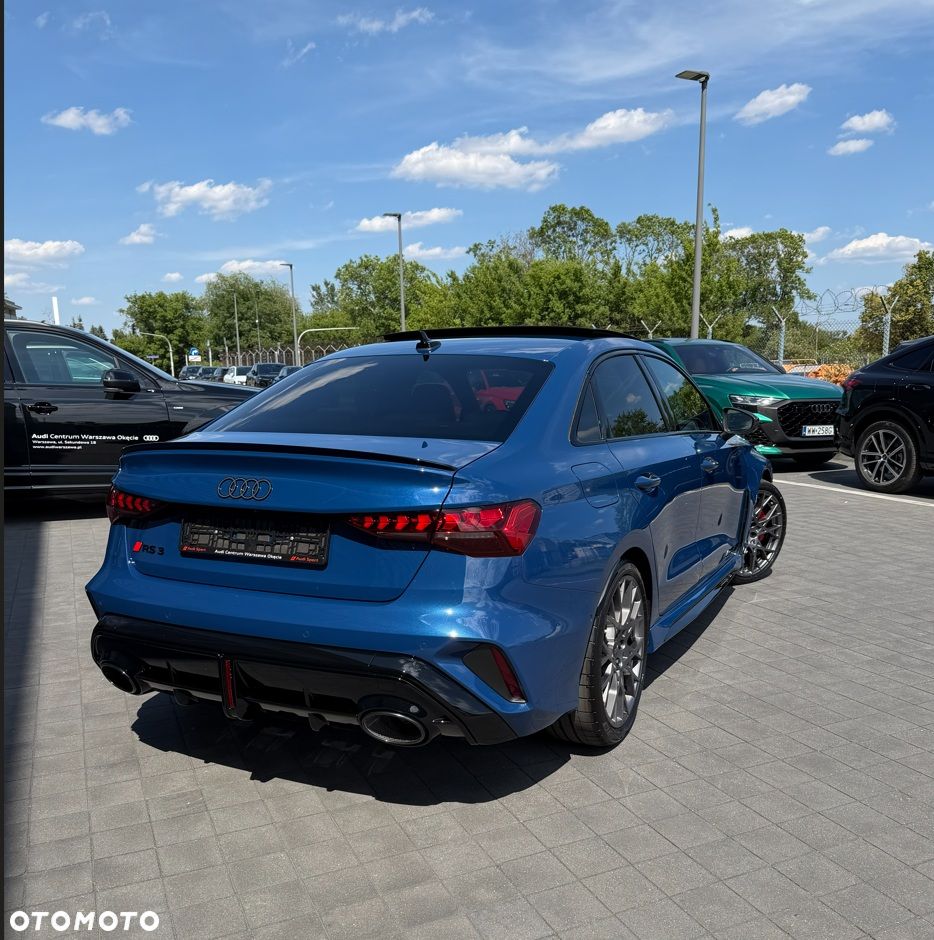 Audi RS3 Limousine - 5