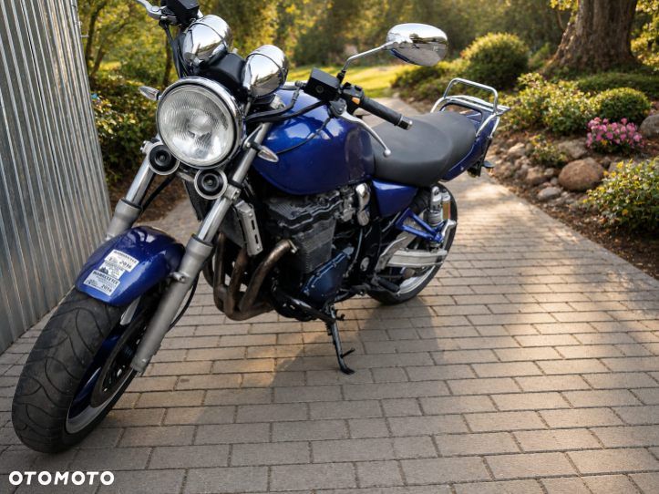 Suzuki GSX - 3
