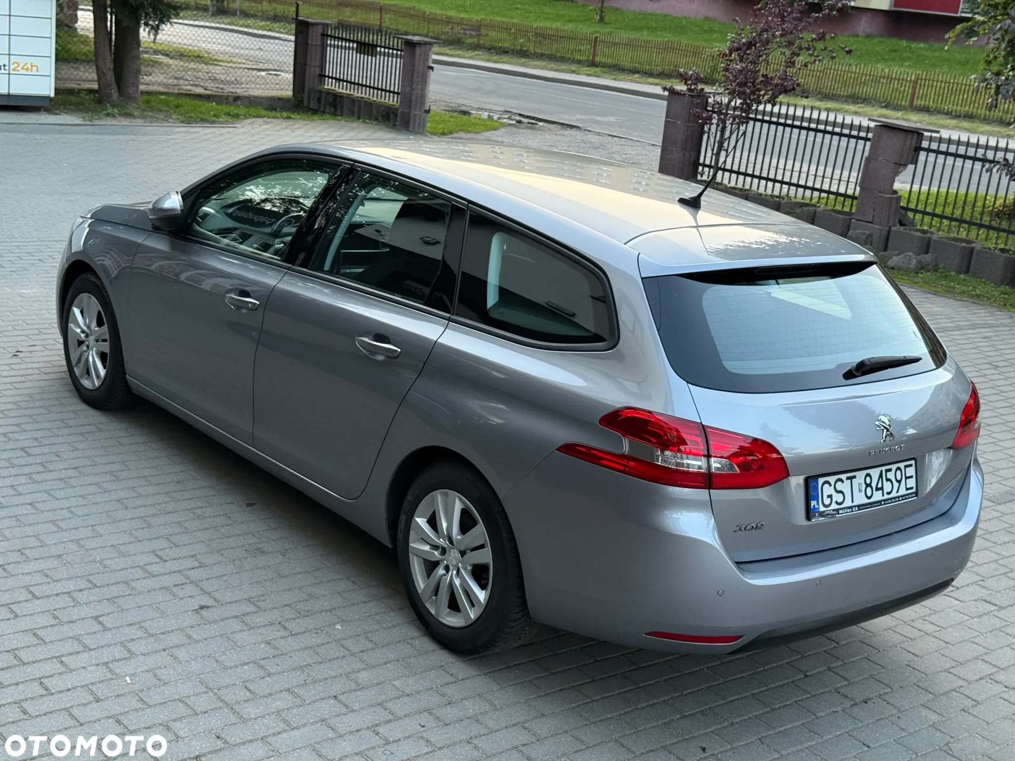 Peugeot 308 1.5 BlueHDi Active Pack Business S&S EAT8 - 11