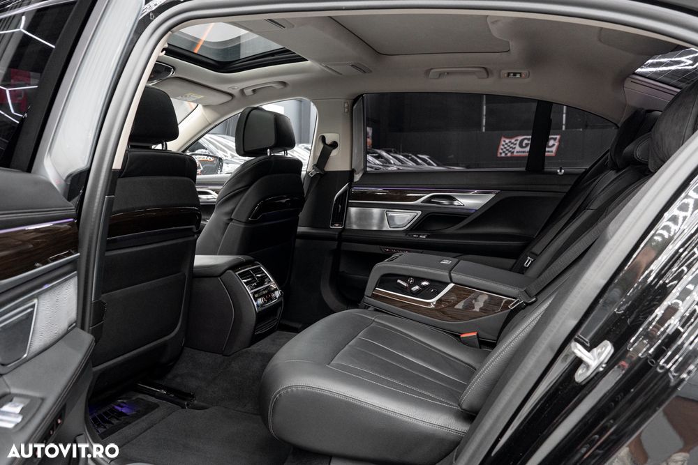 BMW Seria 7 745Le xDrive AT PHEV - 19