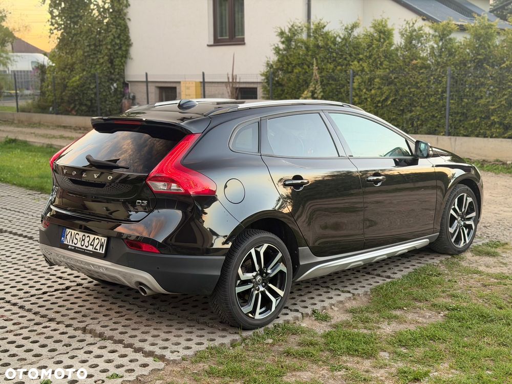 Volvo V40 D3 Drive-E Ocean Race - 11