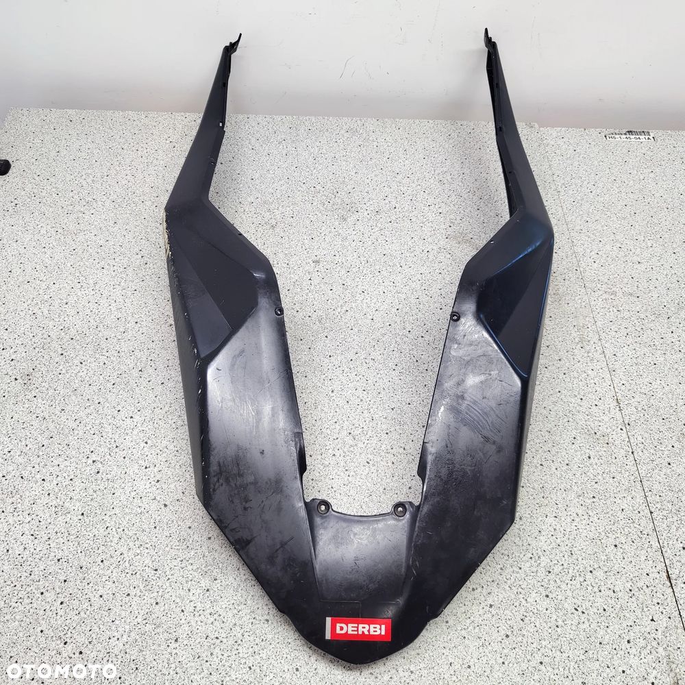 Zadupek, ogon, owiewka, osłona tył Derbi GP1 - 1