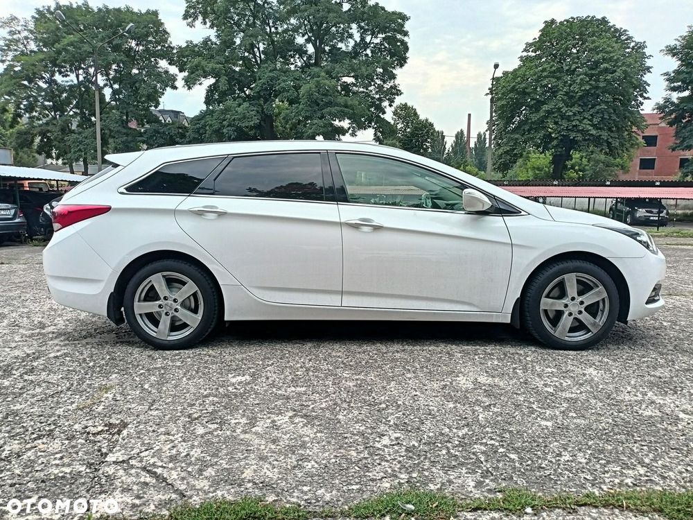Hyundai i40 Kombi blue 1.6 CRDi Space - 11