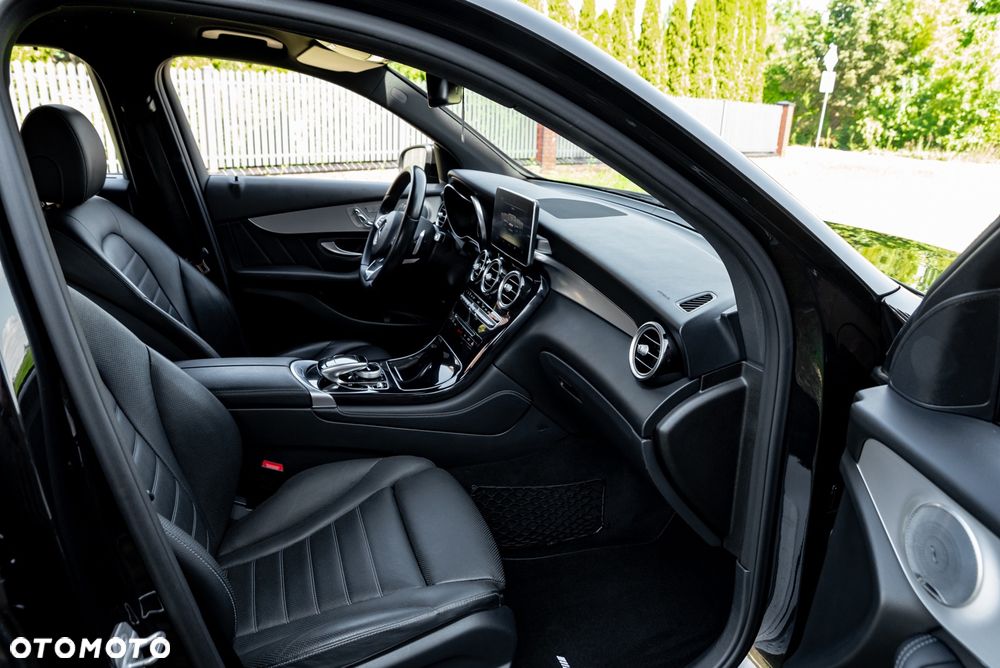 Mercedes-Benz GLC 250 4Matic 9G-TRONIC - 24