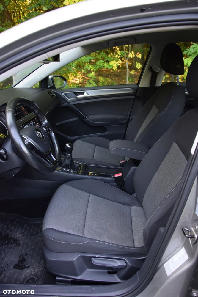 Volkswagen Golf 1.6 TDI BMT Comfortline - 15