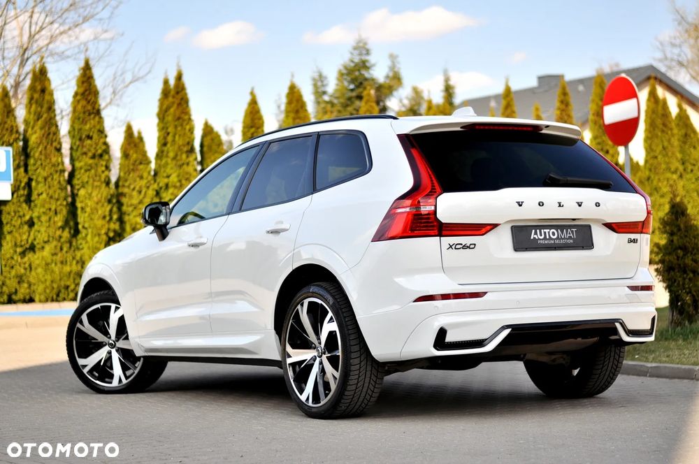 Volvo XC 60 B4 D AWD Plus Dark - 15