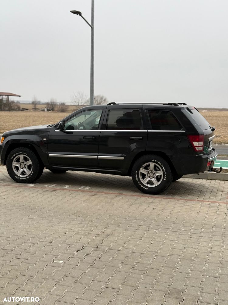 Jeep Grand Cherokee - 9