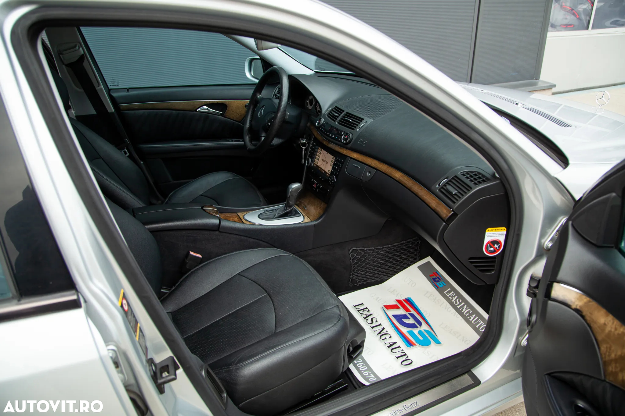 Mercedes-Benz E 320 T CDI 7G-TRONIC Avantgarde - 21