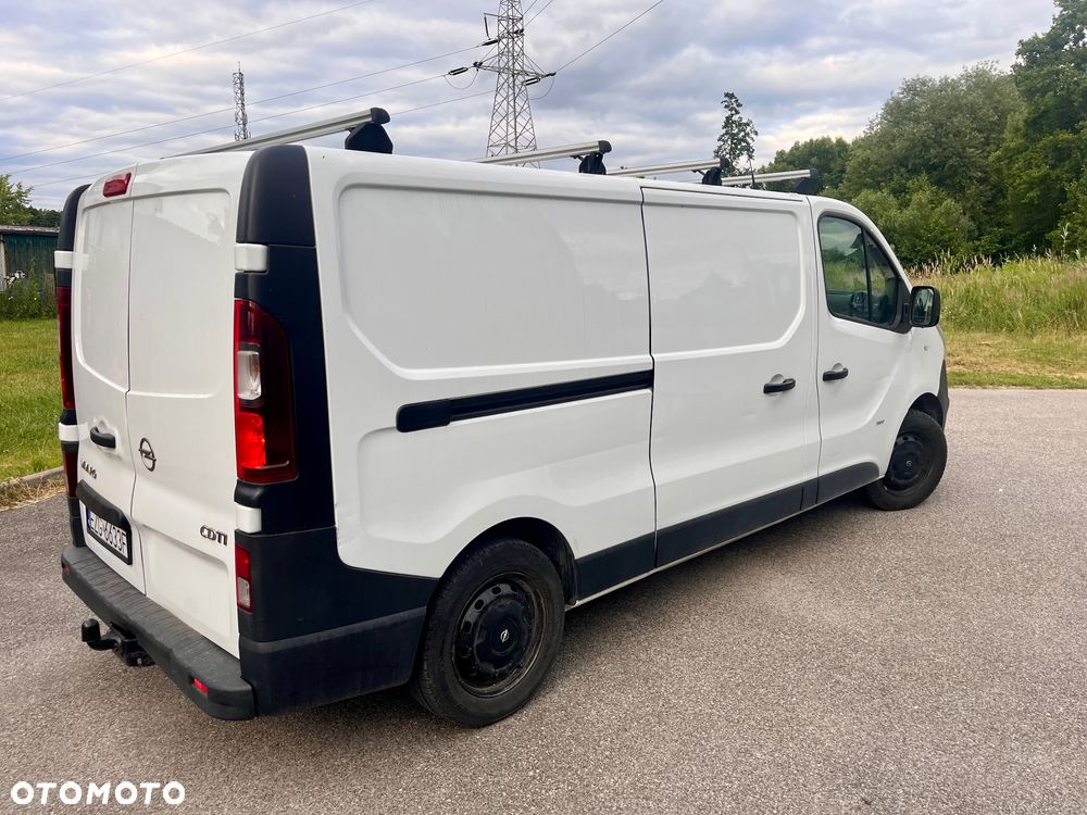 Opel Vivaro - 8