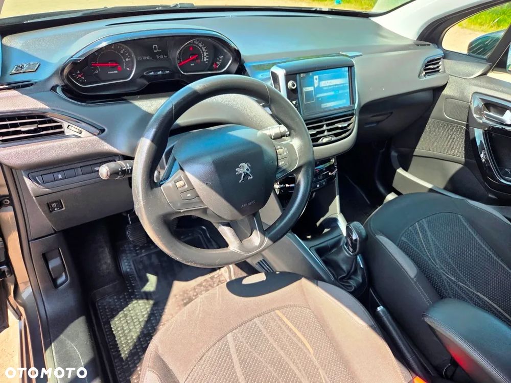 Peugeot 208 1.4 VTi Active - 26
