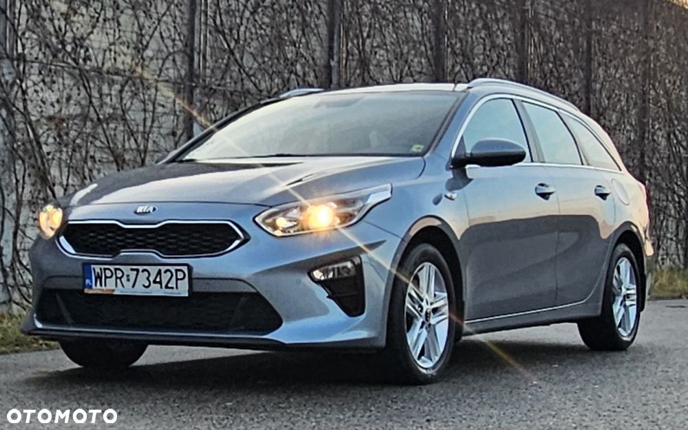 Kia Ceed 1.6 CRDi SCR M - 1