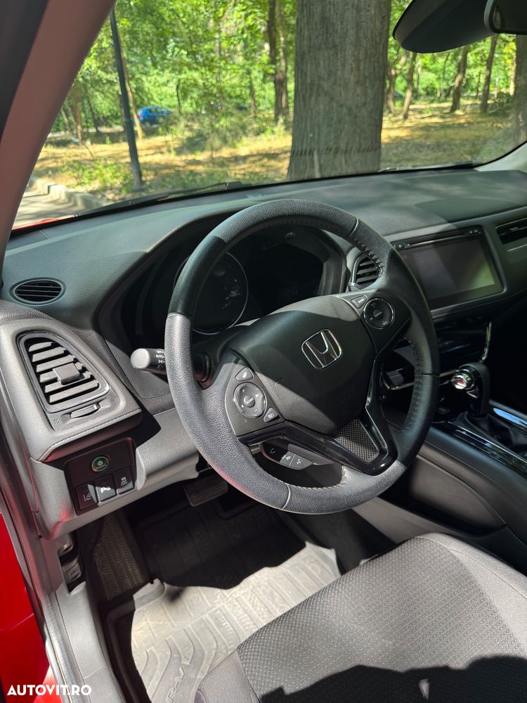 Honda HR-V 1.5 i-VTEC 4x2 CVT Elegance - 20