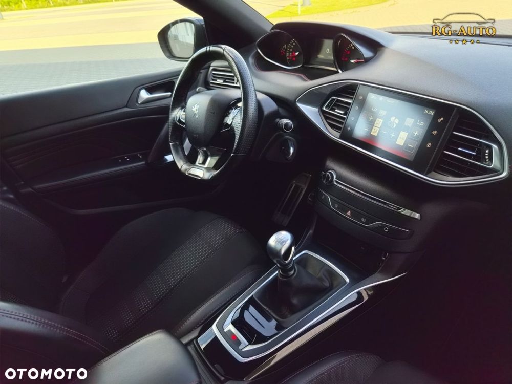 Peugeot 308 - 40