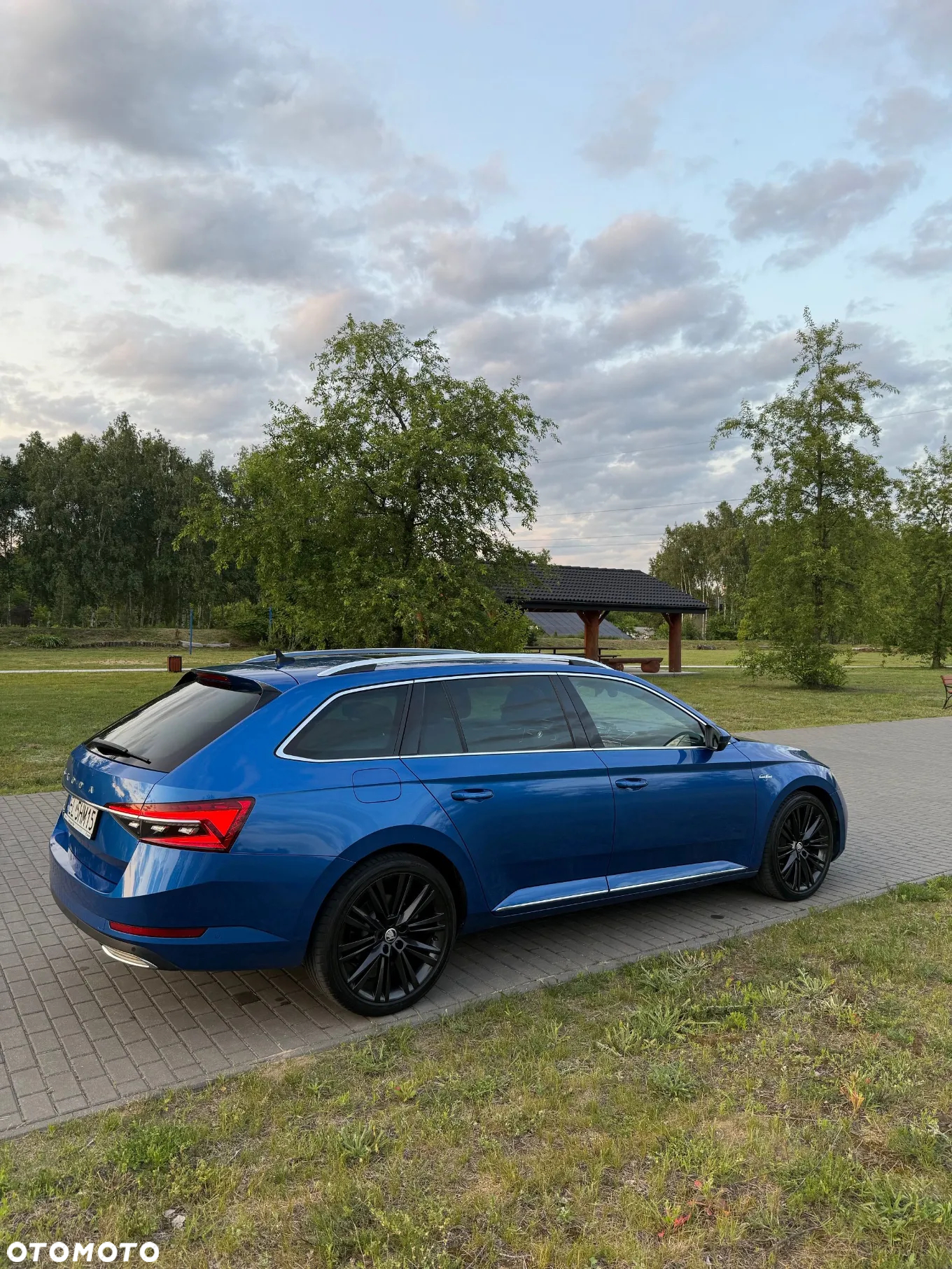 Skoda Superb 2.0 TDI SCR L&K DSG - 5