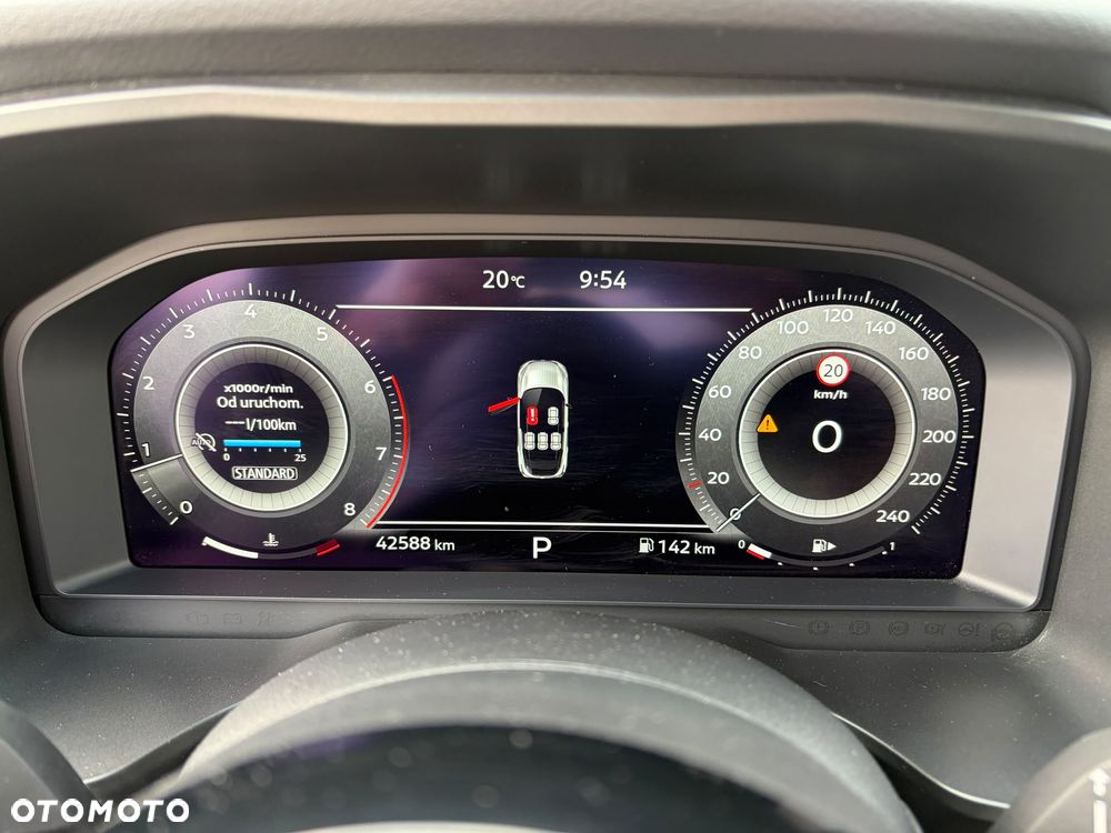 Nissan Qashqai 1.3 DIG-T MHEV N-Connecta Xtronic - 9