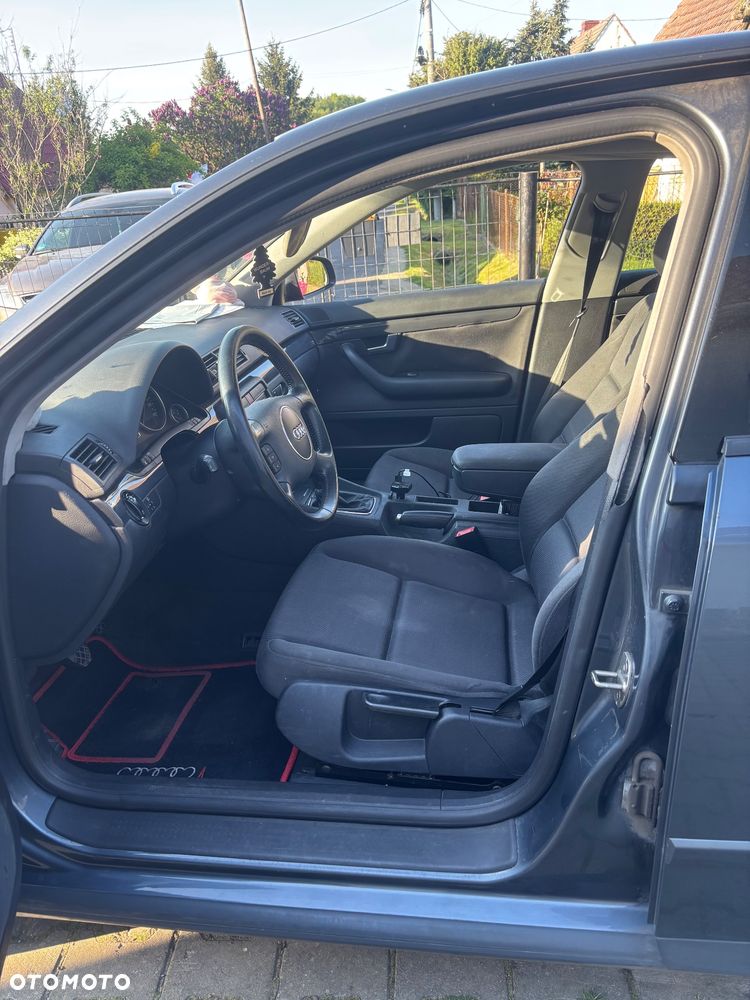 Audi A4 Limousine 2 - 6