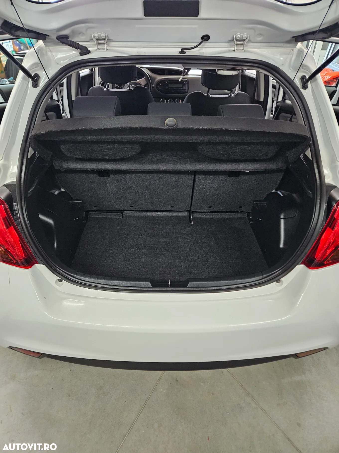 Toyota Yaris - 9